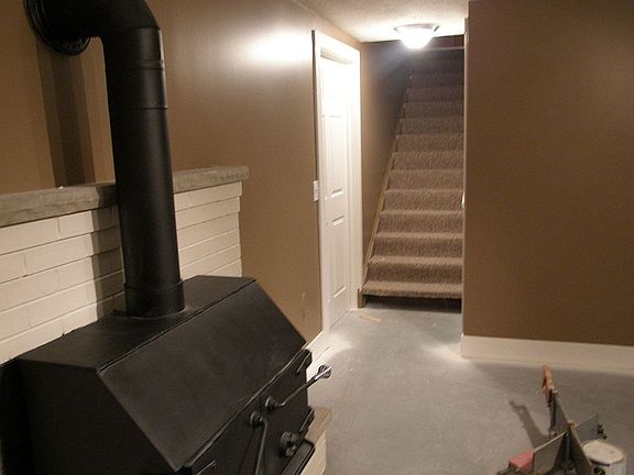 3rd image of 1650 Barry St