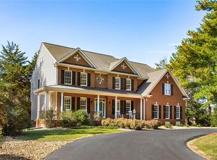 602 Wexwood Ct, North Chesterfield, VA 23236