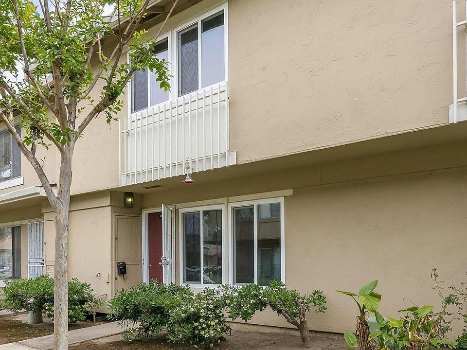 1st image of 1547 Desdemona Ct