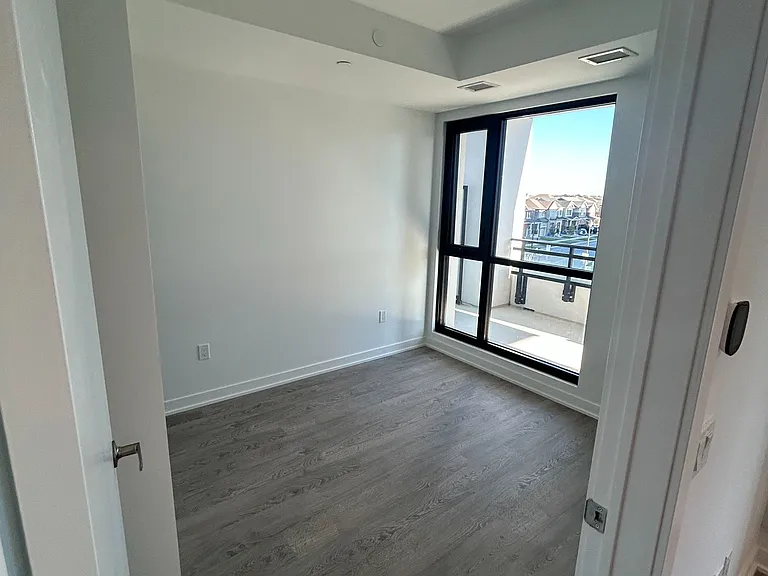 720 Whitlock Ave #302 — Photo 14