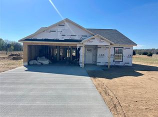 20 Perry Dr, Benton, MO 63736