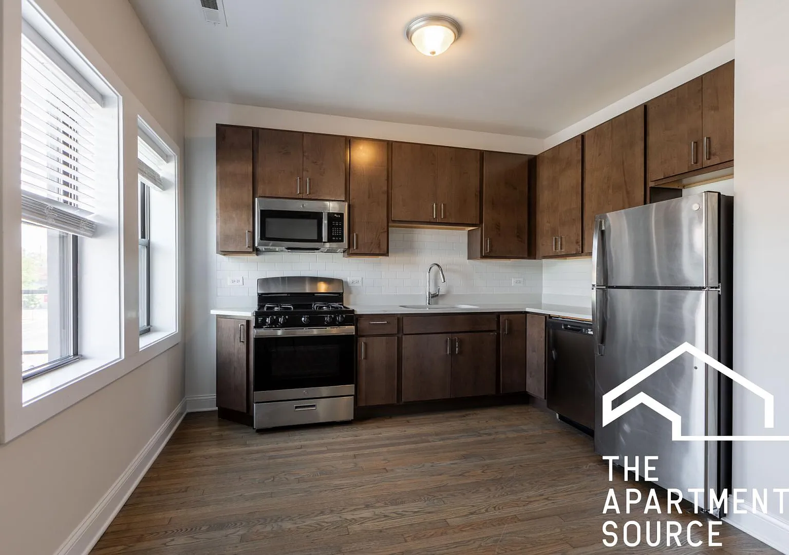 3407 West Fullerton Avenue #3D — Photo 2