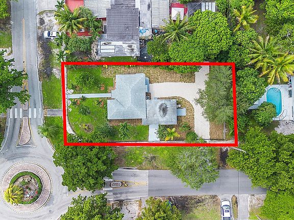 3rd image of 1005 NW 123rd Street