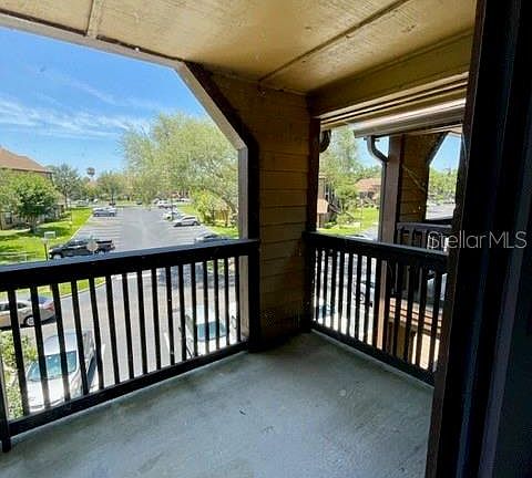 2nd image of 315 Lakepointe Dr Unit 302