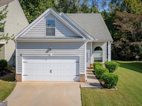 224 Stillwood Dr, Newnan, GA 30265