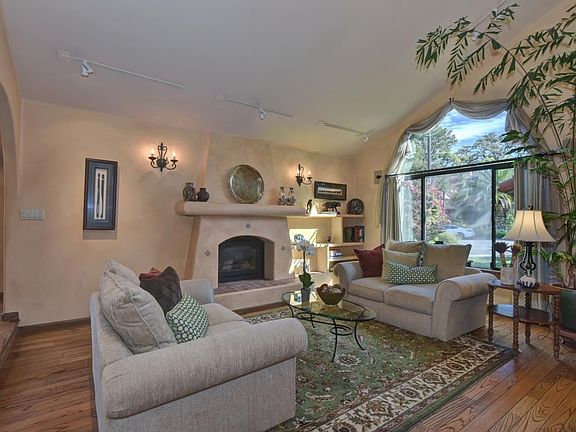 5th image of 103 Noble Ct