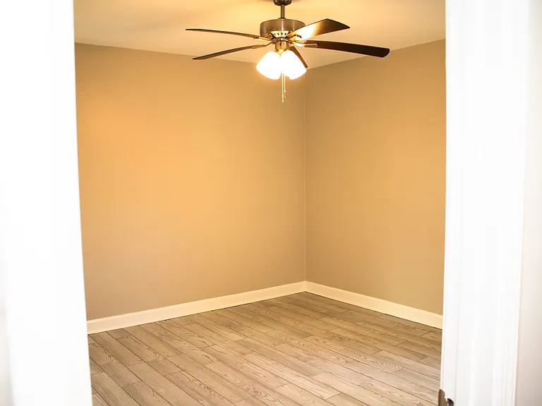 629 E Park Ave #2 — Photo 12