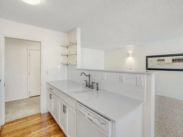 10113 34th St W #342, Minnetonka, MN 55305