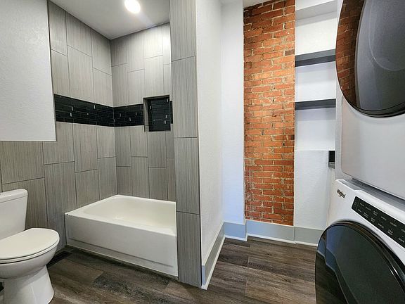 5th image of 2230 N Elizabeth St #2232
