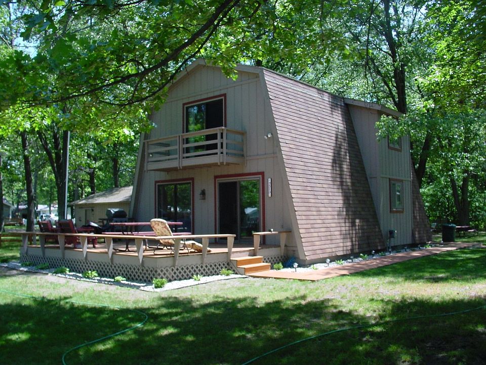 Front looking SE