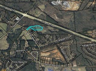 660 Tom Miller Rd, Winder, GA 30680