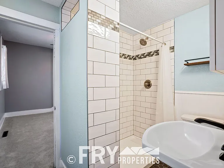 3125 Sheridan Blvd — Photo 14
