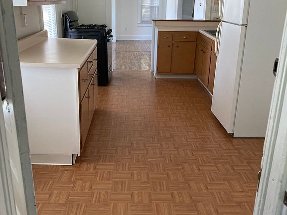 4th image of 34 The Circuit St APT 2