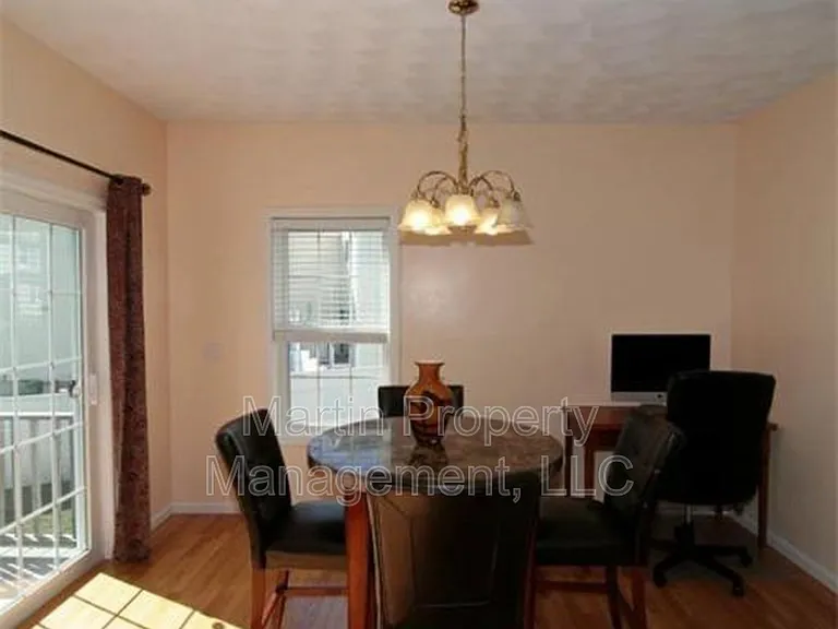 10 Blue Jay Cir #2 — Photo 5