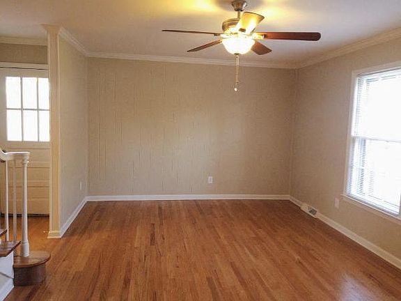 5th image of 5822 Idlebrook Dr