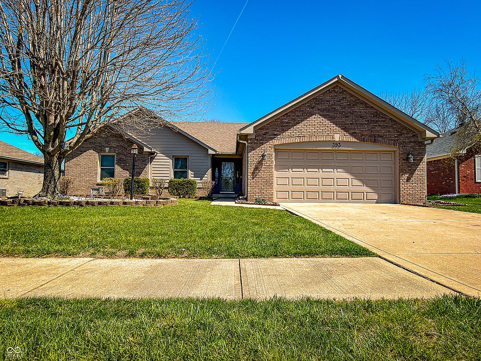 1st image of 393 Savannah Dr