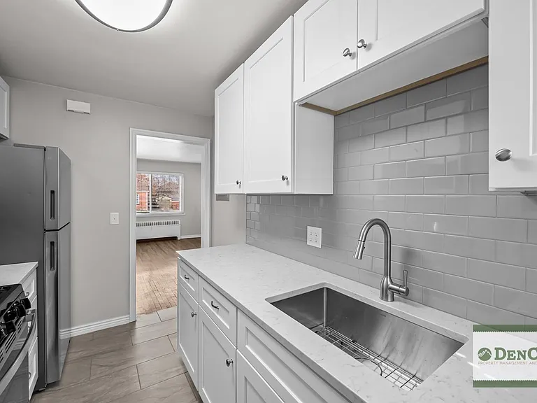 4295 Hooker St — Photo 14