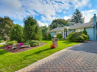 18 Nokomis Ave, Oakland, NJ 07436