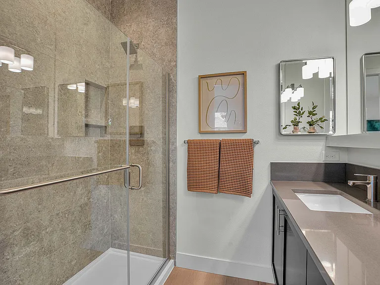 8426 E Burnside St — Photo 7