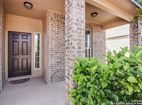 2nd image of 8434 Meadow Plns