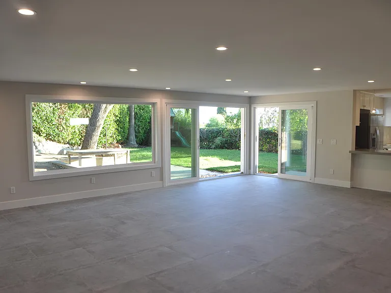 3078 Zell Dr — Photo 8