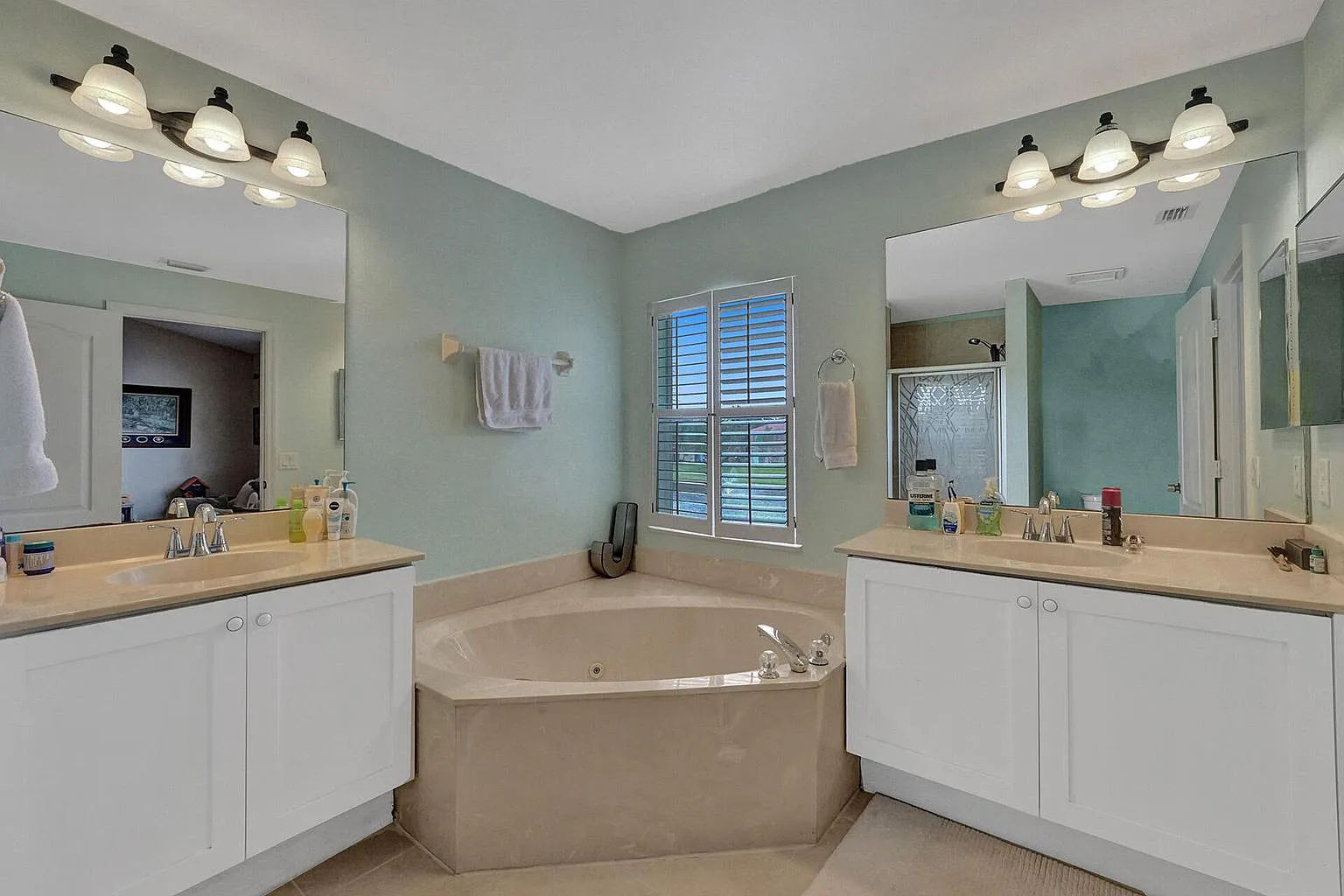 3 bed, 1598 sqft, $2,750 — Photo 3