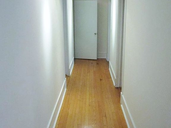 4th image of 5700 N Winthrop Ave APT 9