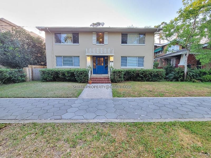 1st image of 3219 Oak St APT 1