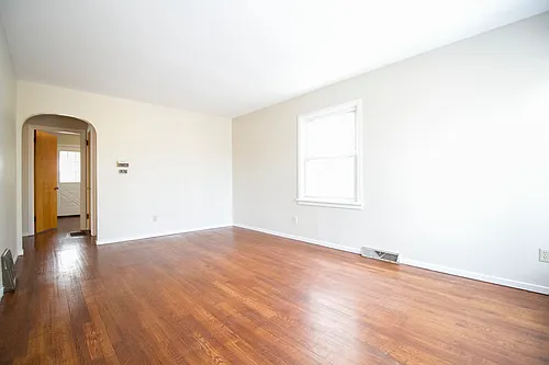 7 W Capistrano Ave — Photo 2