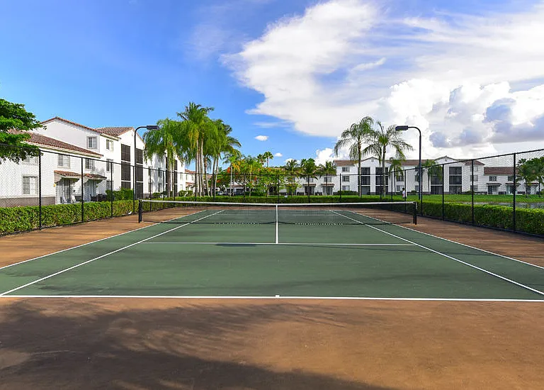 Doral West — Photo 10