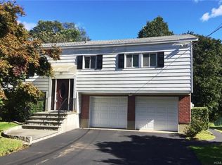 272 Buttonwood Ave, Cortlandt Manor, NY 10567