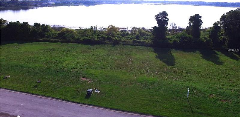 1st image of 2223 Lakeridge Dr