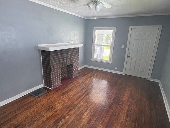 3rd image of 862 Bedford Ave #862
