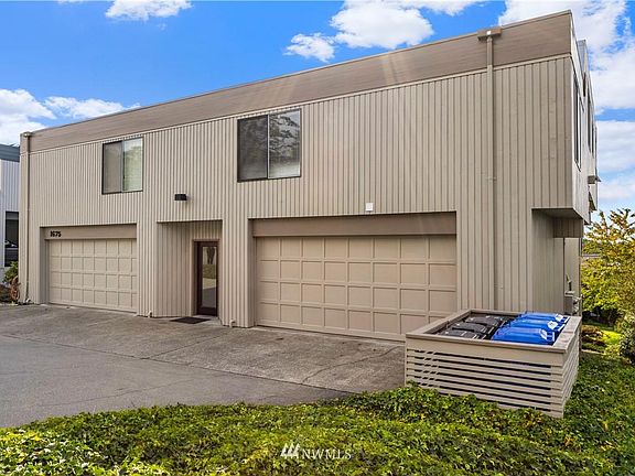 4th image of 1675 SE 9th Ave Unit 302