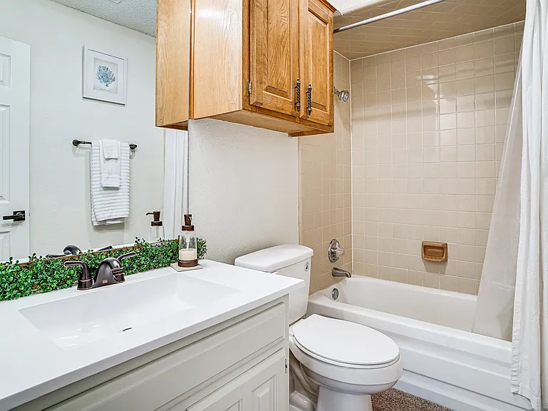 1441 Palmnold Cir W — Photo 15