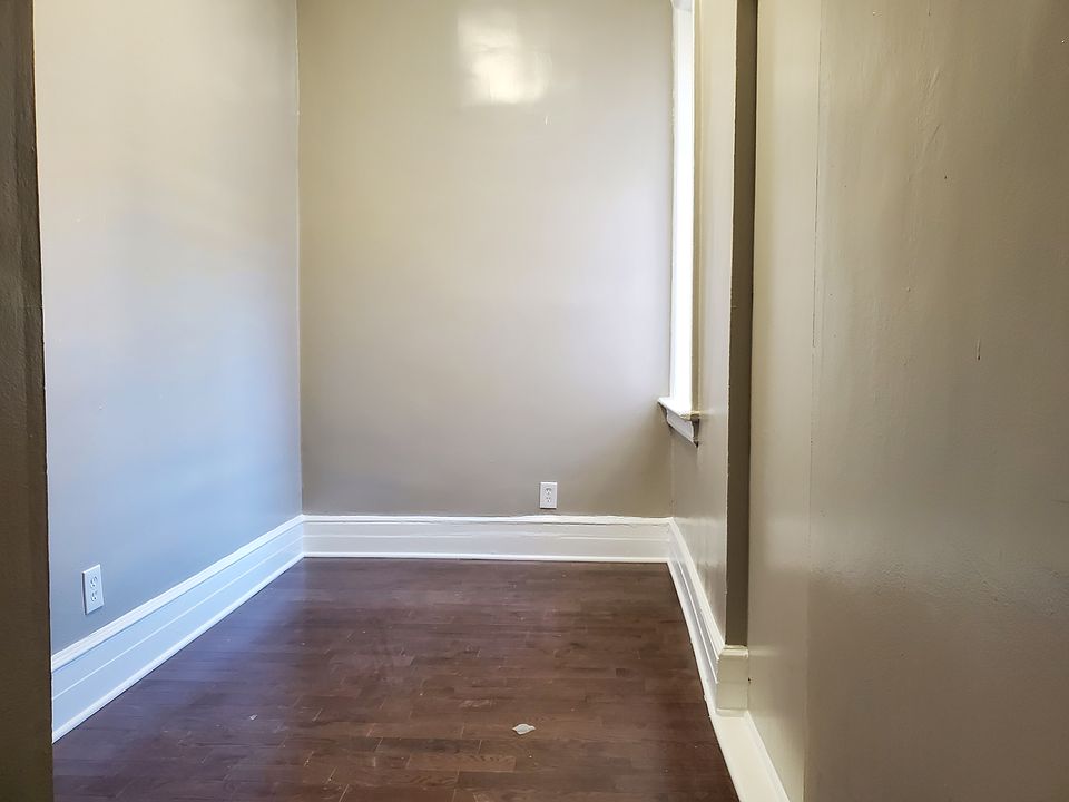 2nd image of 264 Palisade Ave #411E
