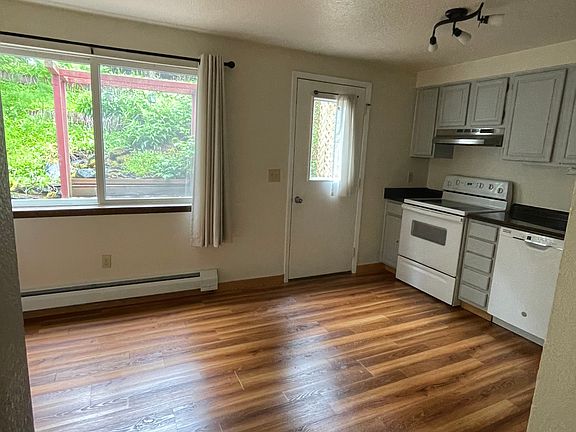 2nd image of 1222 Selief Ln