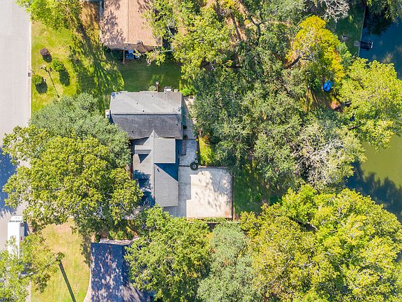 5th image of 222 Lakeview Dr