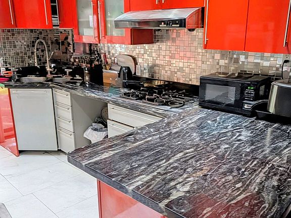 4th image of 34 Fairwood Cres