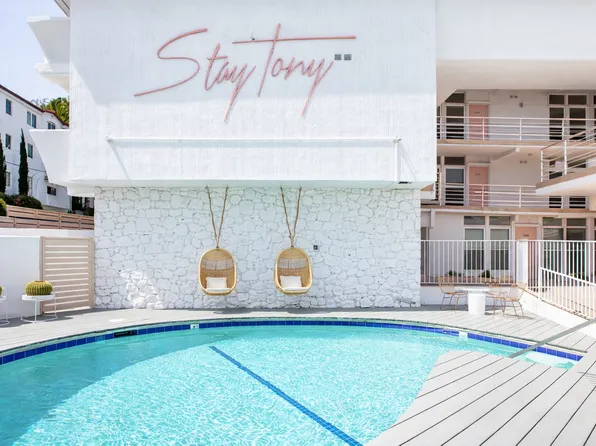 6871 Franklin property