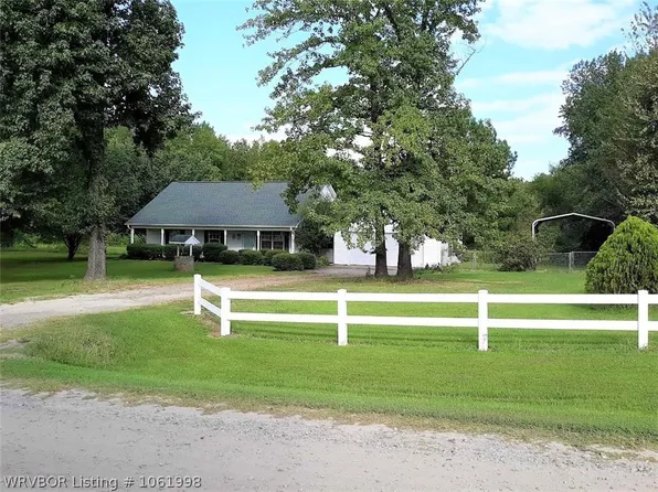 1042 S Taylor Rd, Ozark, AR 72949