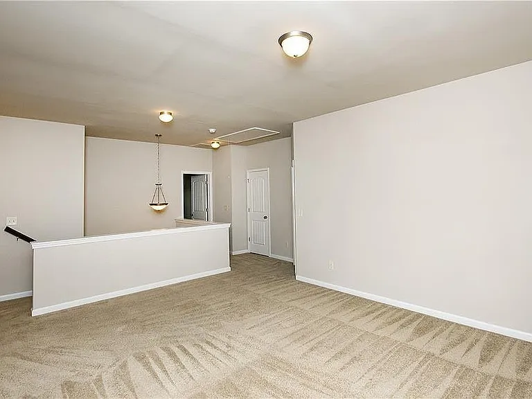 7490 Silk Tree Point — Photo 11