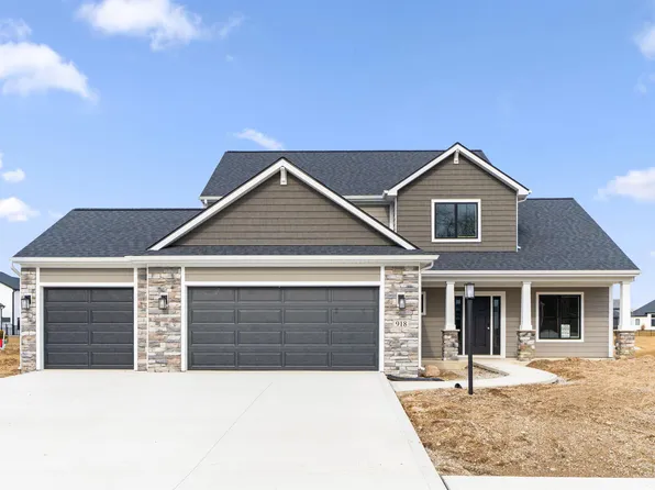 918 Switchfoot Dr, Huntertown, IN 46748