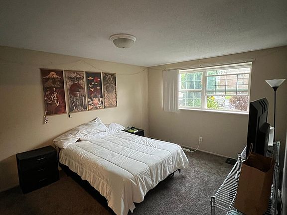 4th image of 2322 Knob Hill Dr