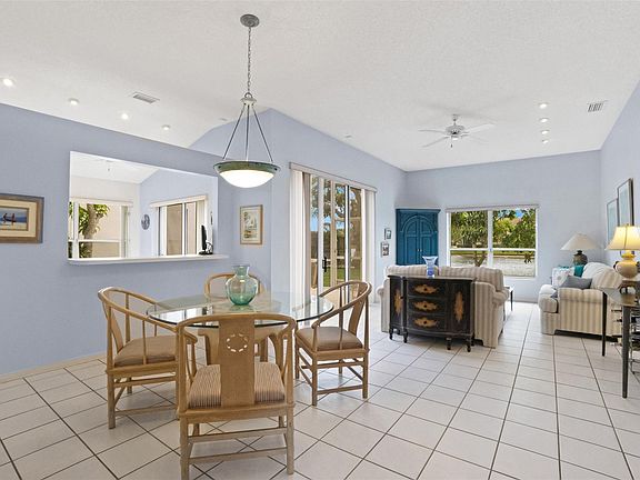 5th image of 10510 NW 11th Court