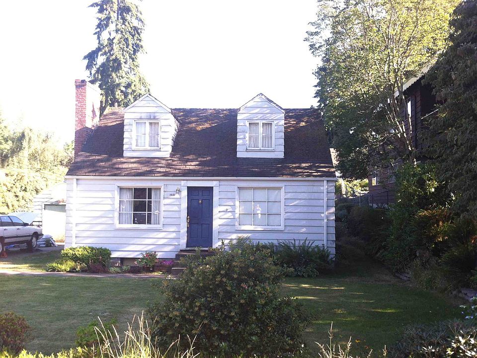 1st image of 1031 NE 102nd St