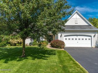 10 Chantrey Blvd, Mechanicville, NY 12118