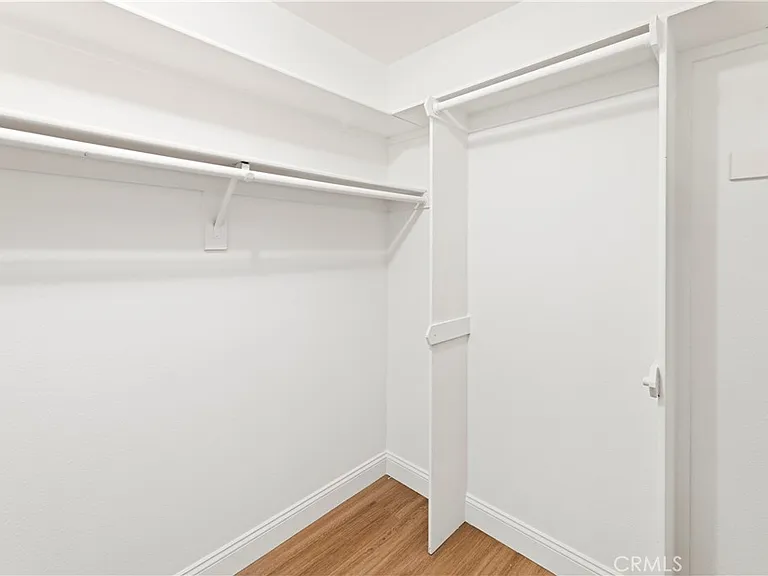 24242 Briones Dr — Photo 34