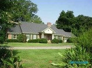 1436 Green Tee Rd, Tupelo, MS 38801