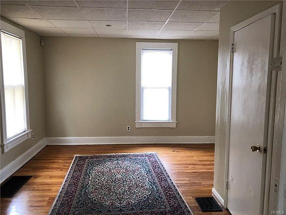 3rd image of 31 Academy Ave #1